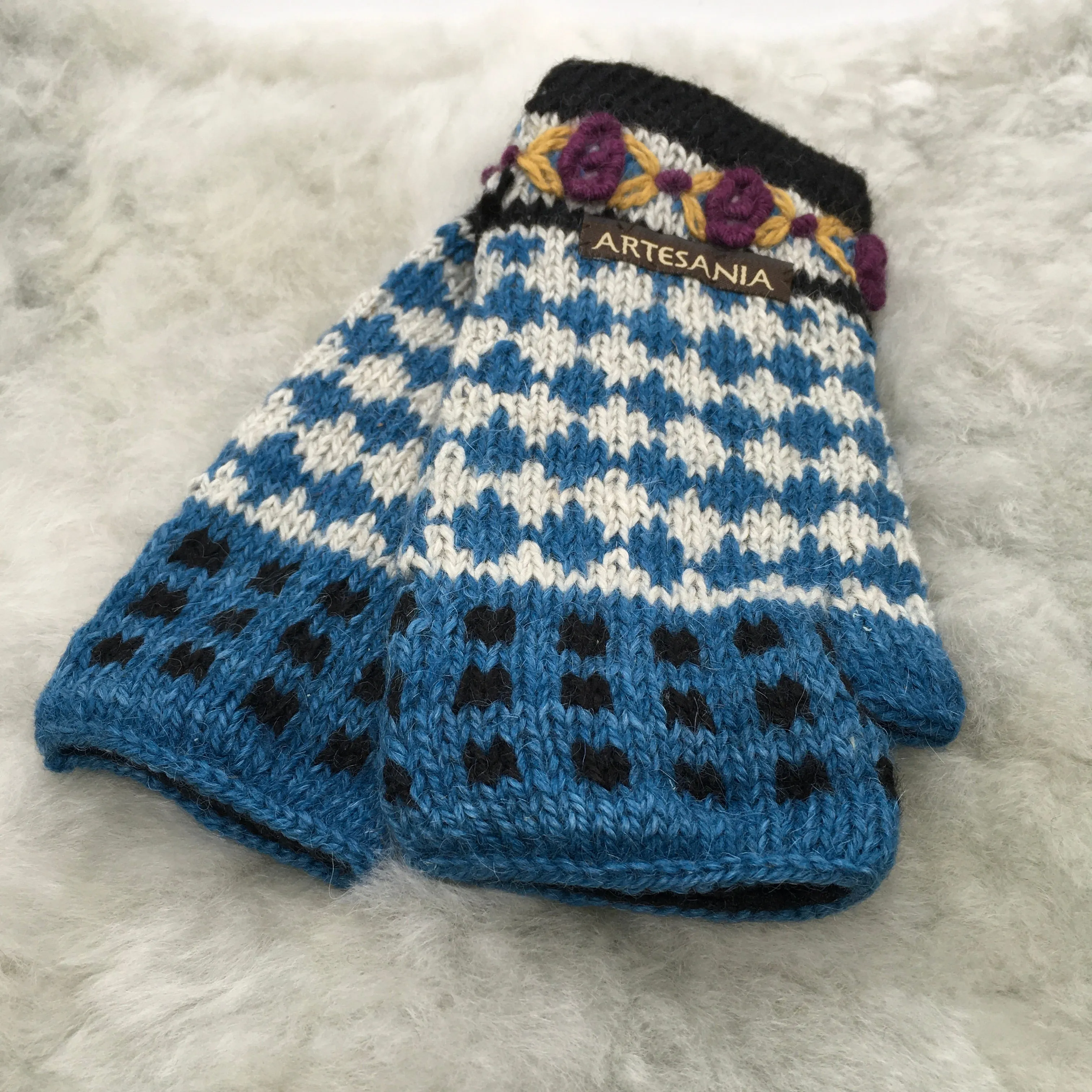Festival Alpaca Gauntlets (Color Options)