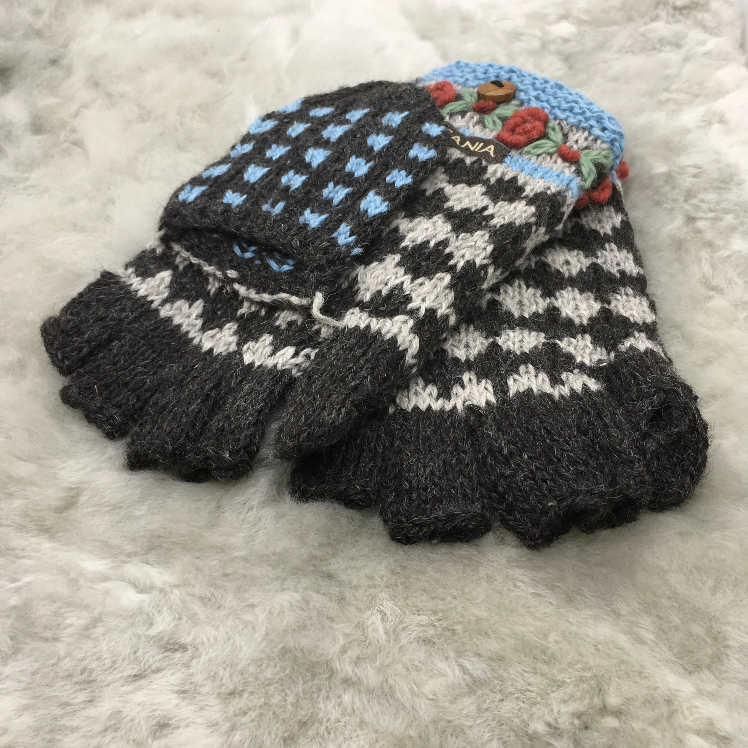 Festival Alpaca Glittens