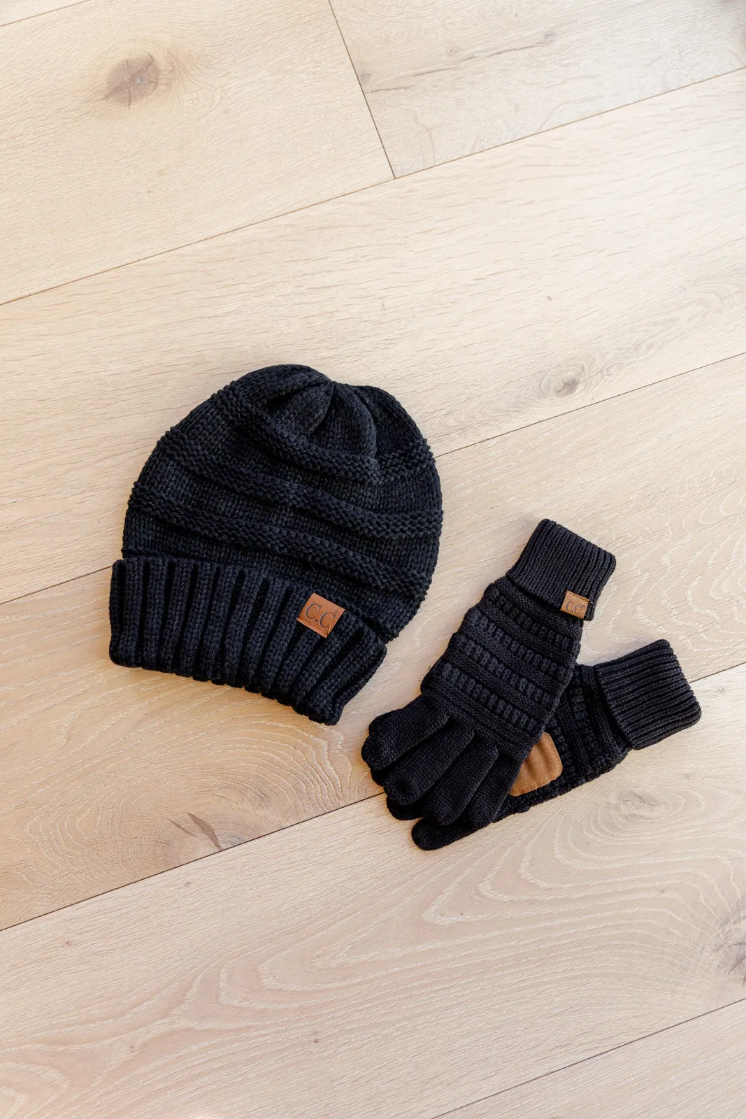 Got You Covered Beanie In Black - 11/10/2022