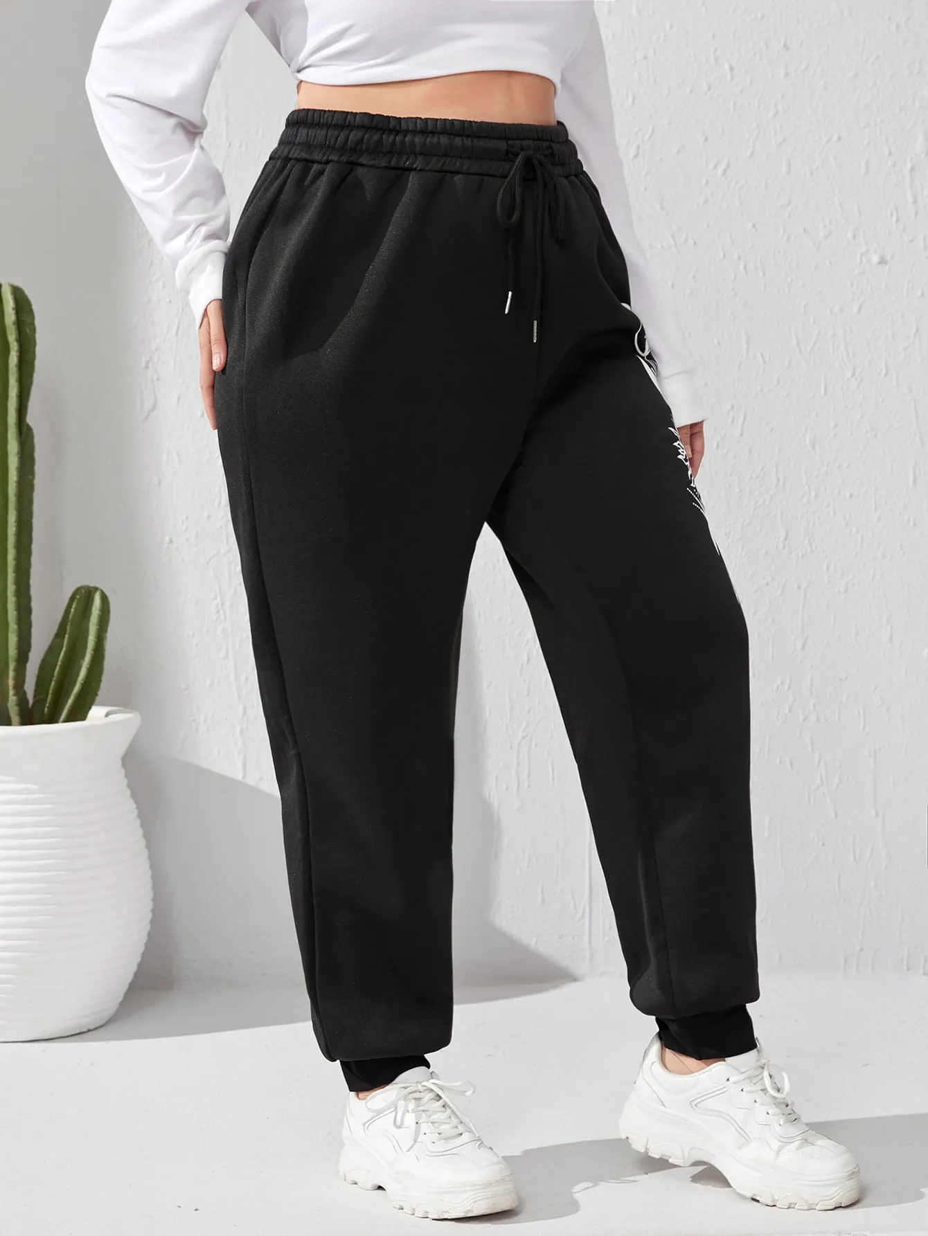 Graphic Drawstring High Waist Long Plus Size Sweatpants