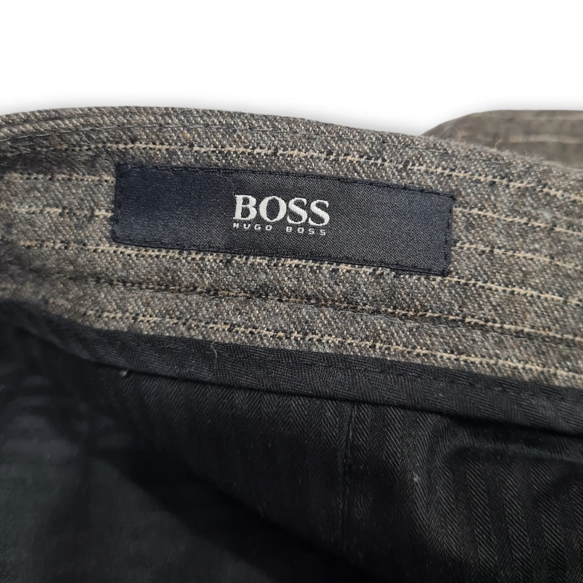 HUGO BOSS : WOOL PANTS : SIZE 50