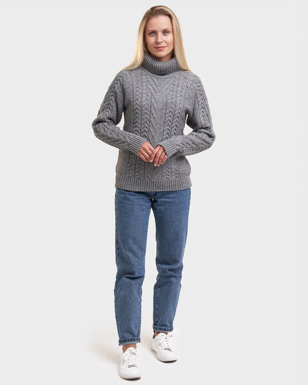 Käsmu women's braided high neck sweater