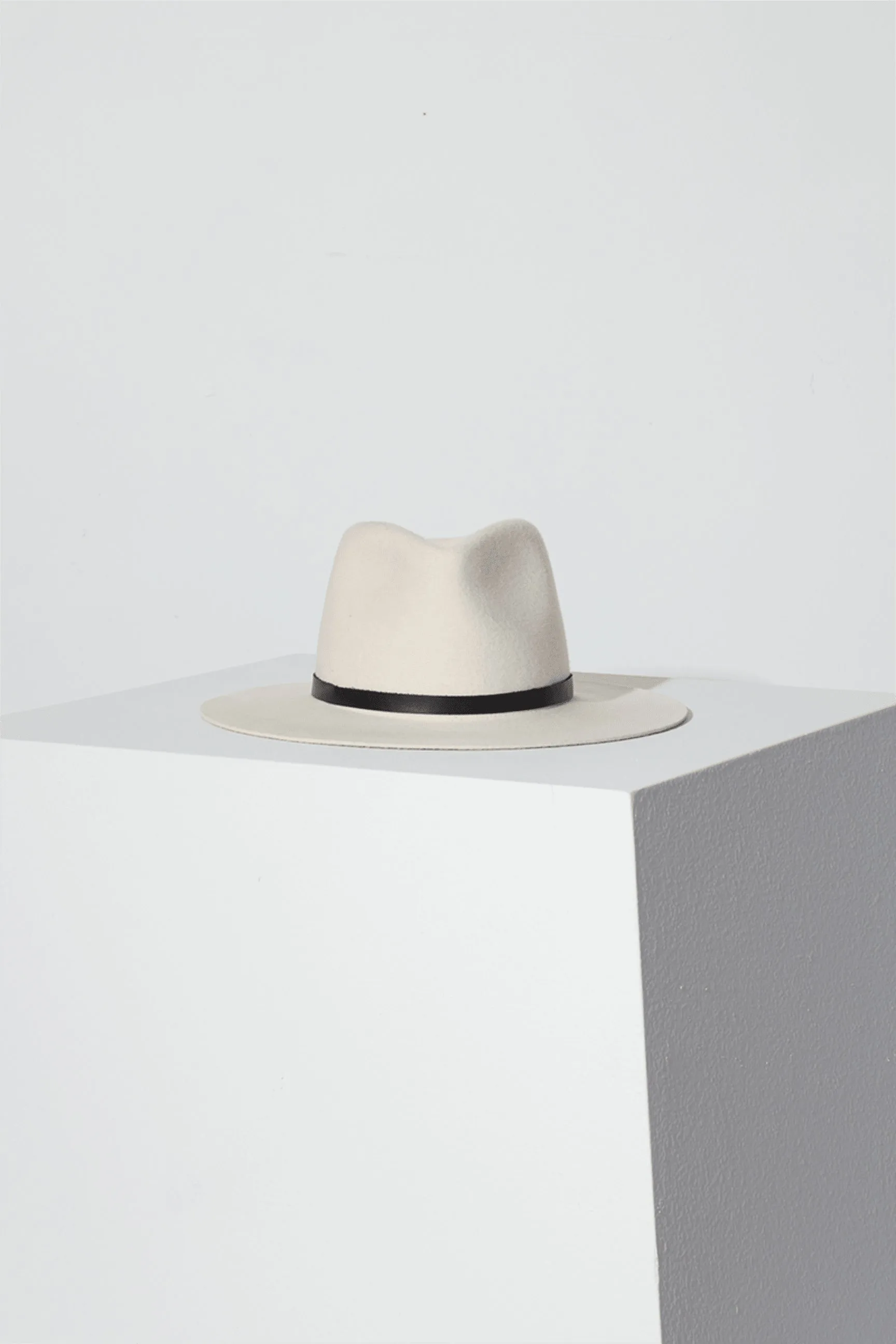 Luca Fedora Hat in Creme