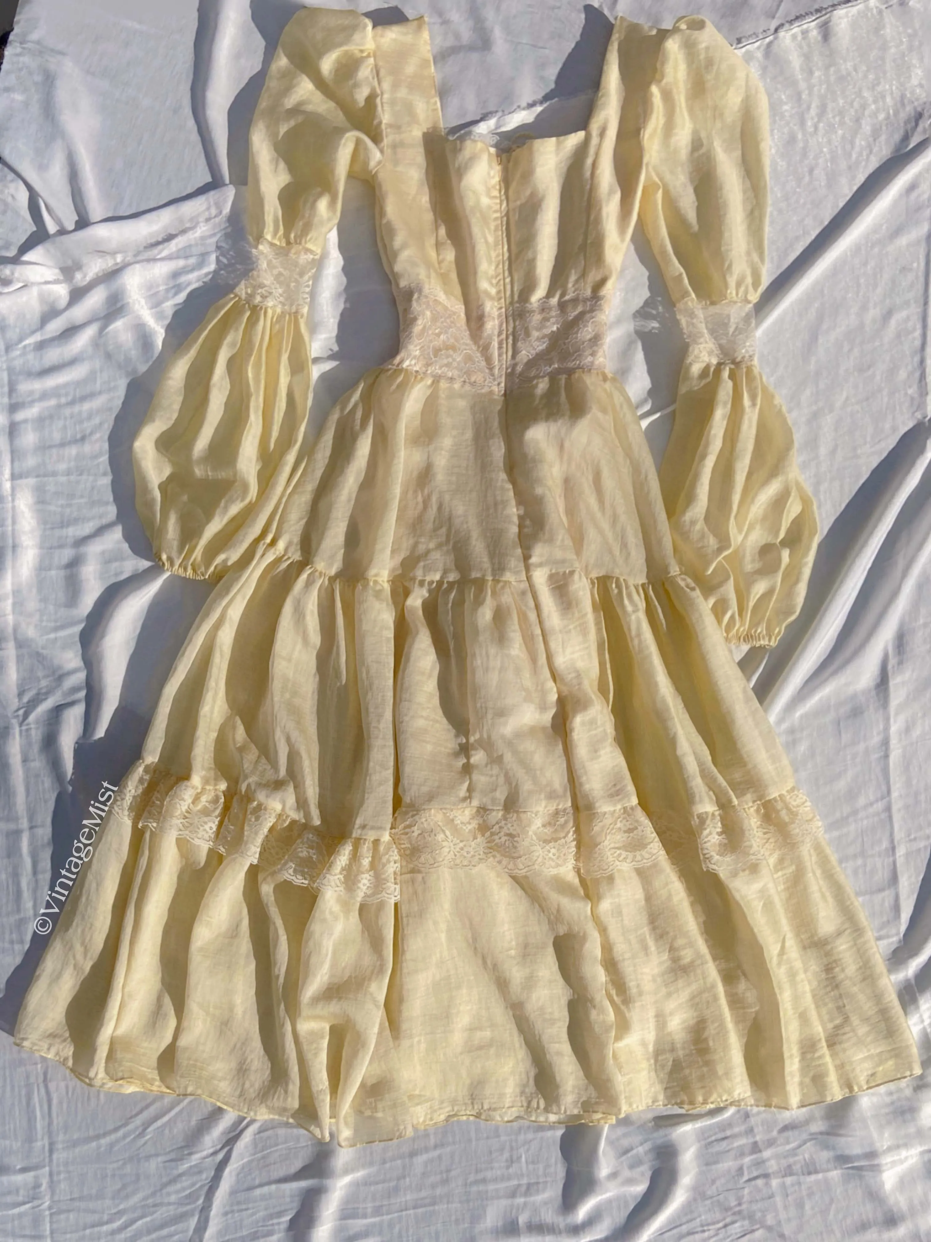 Vintage Lace Trim Square Neck Long Sleeve Pleated Dress